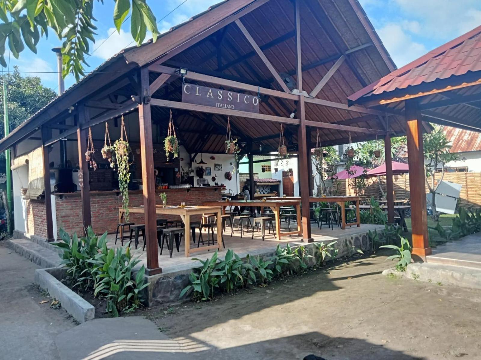 Classico Italiano Bed & Breakfast Gili Air Dış mekan fotoğraf